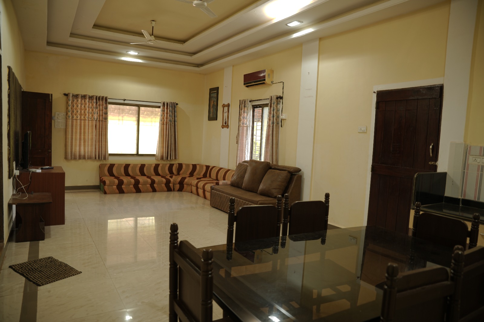 Premium Suite Master Bedroom